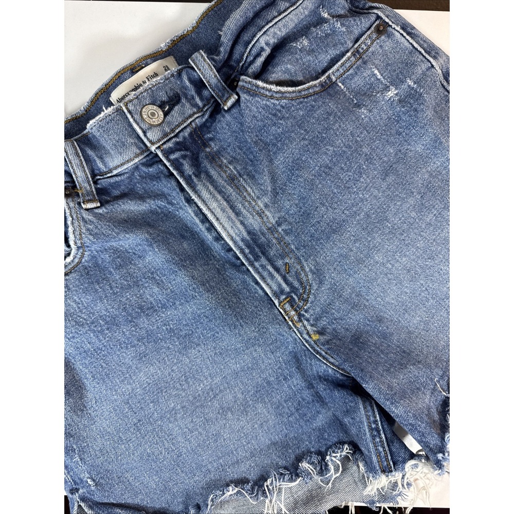 Abercrombie & Fitch Mom Jean Shorts Women's Size 6 Distressed High Rise Denim